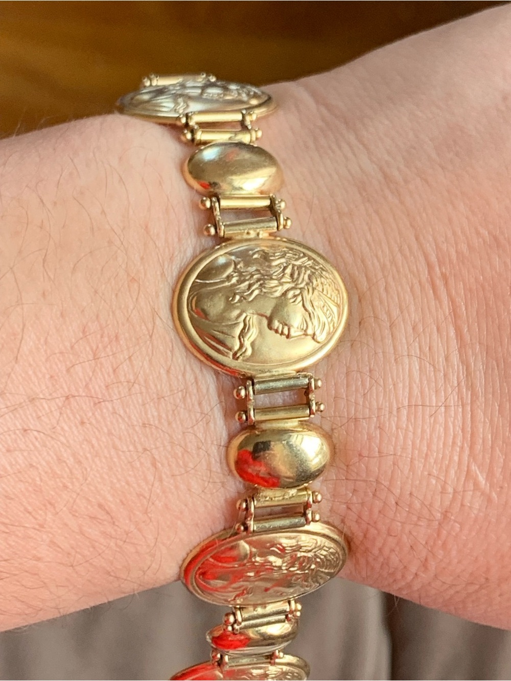 14k gold Medallion Link Bracelet - Heavy!